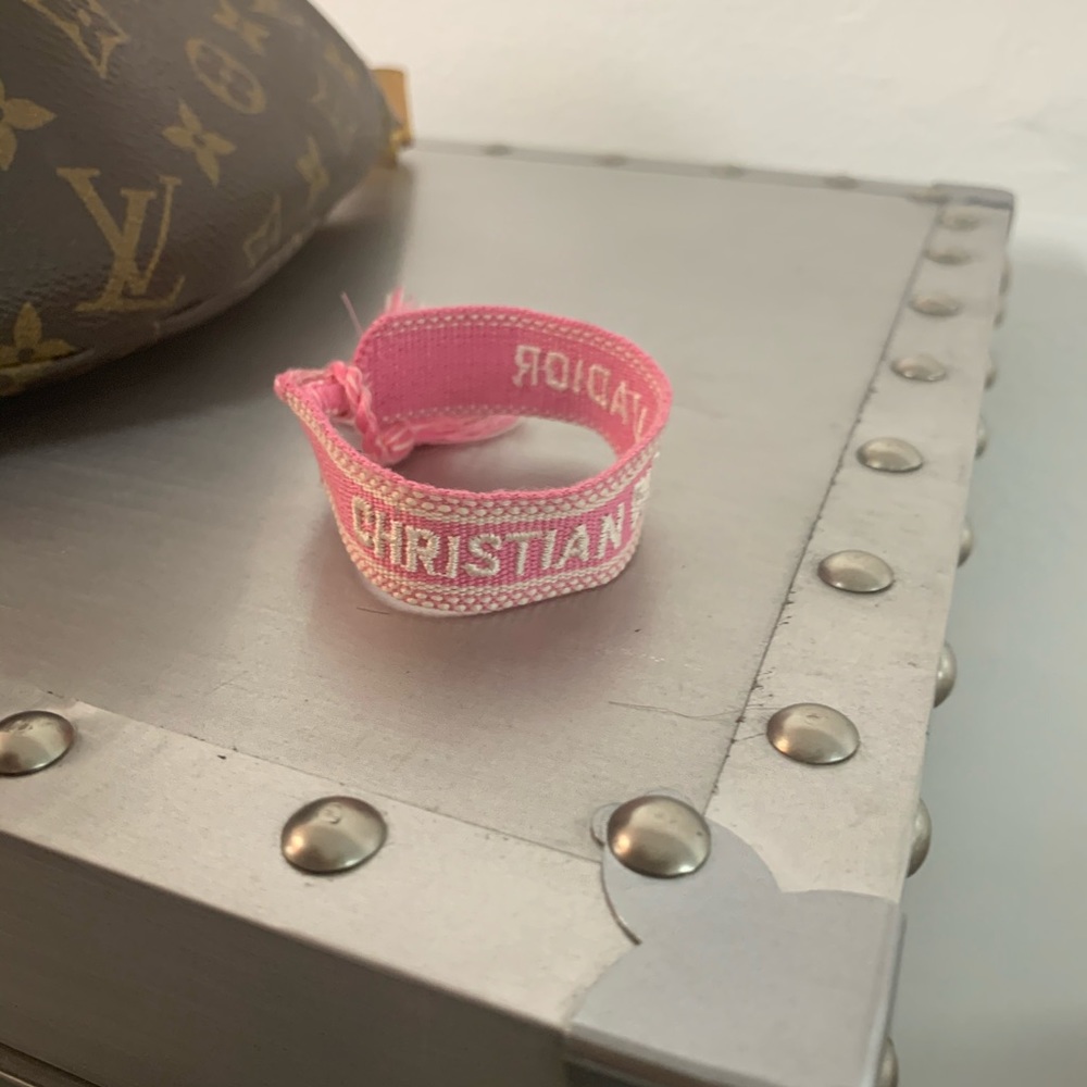 Dior friendship bracelet